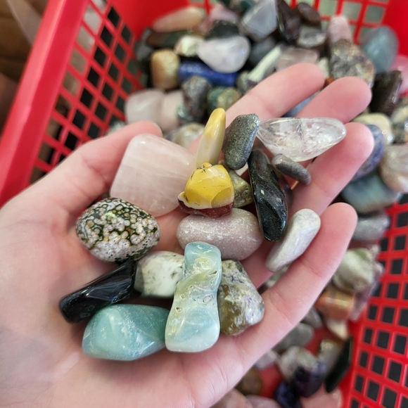 Gemstone Crystal mystery bag 2026! - Picture 4 of 7